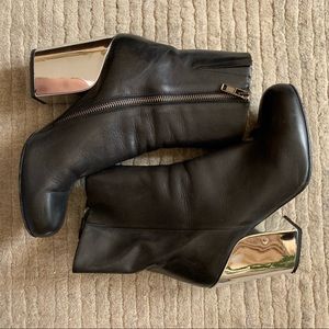 🏆HOST PICK🏆 Alexander McQueen Booties